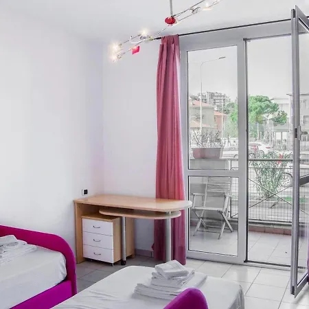 Apartment Charming In Near Beach
